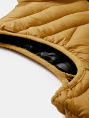 Einfarbige, gesteppte, ärmellose, wattierte Weste für Herren mit Reißverschluss vorne und Leistentasche