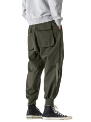 Cargohose aus Baumwolle mit Buchstaben-Print für Herren, seitlichem Band und Taschen mit Kordelzug