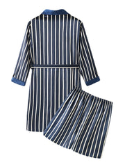 Pyjama-Set für Herren mit gestreiftem Revers, zwei Taschen, Bademantel und Shorts mit Schärpen – gemütliche zweiteilige Hauskleidung