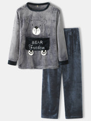 Herren Flanell Cartoon Bär Buchstaben Muster Rundhals Dickes Home Pyjama Set