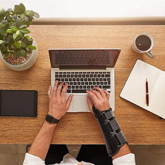 Adjustable Carpal Tunnel Wrist Brace for Night Support & Sleep, Fits Any Hand