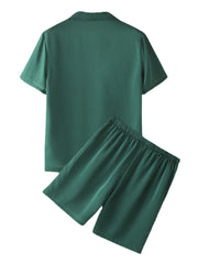 Kurzärmliges Pyjama-Set aus Kunstseide für Herren mit Knopfleiste und elastischem Bund in Grün – Freizeitkleidung für Zuhause