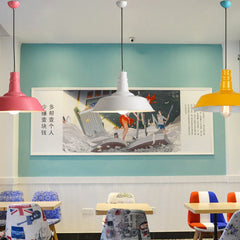 Moderne industrielle Pendelleuchte aus Metall – stilvolles Lampenschirmdekor