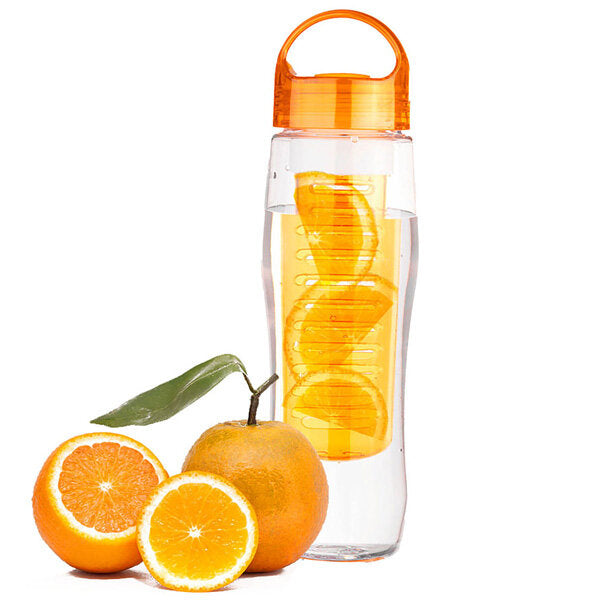 700 ml BPA-freie Sport-Wasserflasche aus Kunststoff mit Fruchteinsatz und Filter zur Saftherstellung