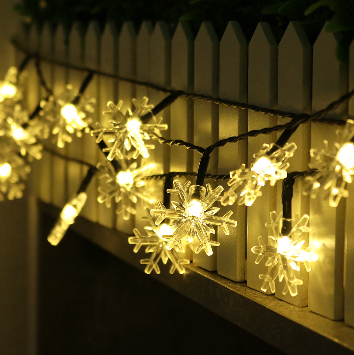 12M 39ft 100 LED Solar-Powered Snow String Lights for Home Christmas Tree Decoration