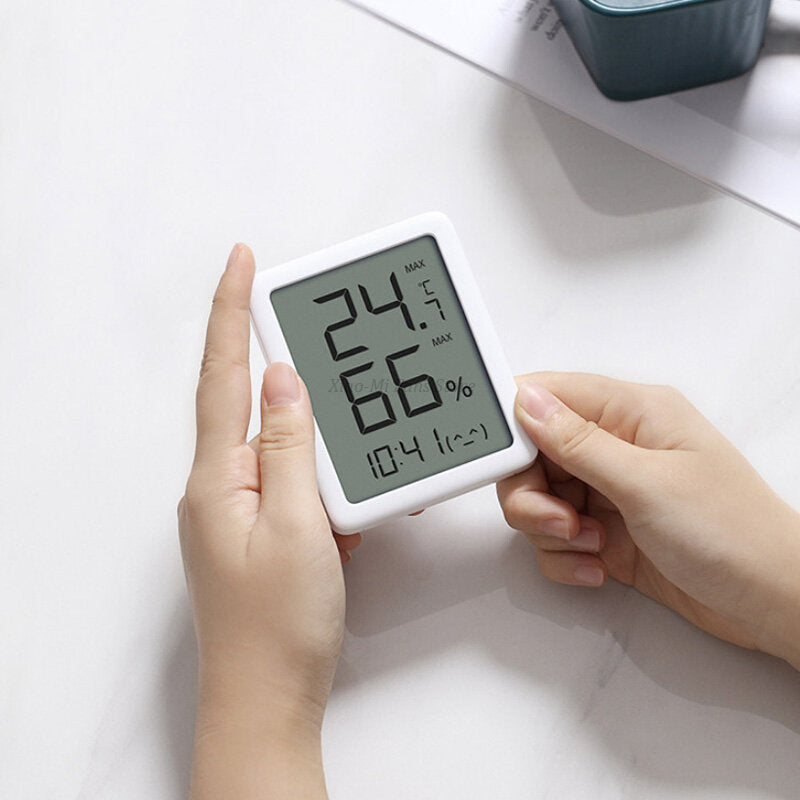 E-Ink Screen Digital Thermometer Hygrometer Clock with Large LCD Display - Temperature & Humidity Sensor