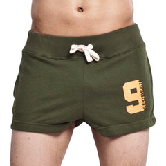 Men's Elastic Waist Casual Sports Beach Shorts - Home Pants with Arrow Design