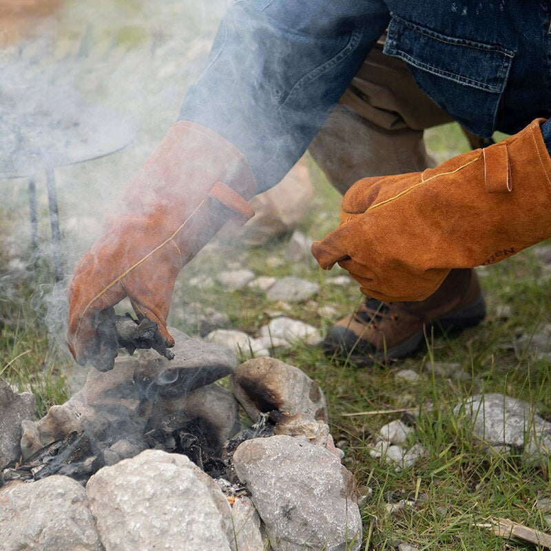 Flame Retardant Heat Insulation Leather Gloves for High Temperature Outdoor Camping, Picnic, BBQ