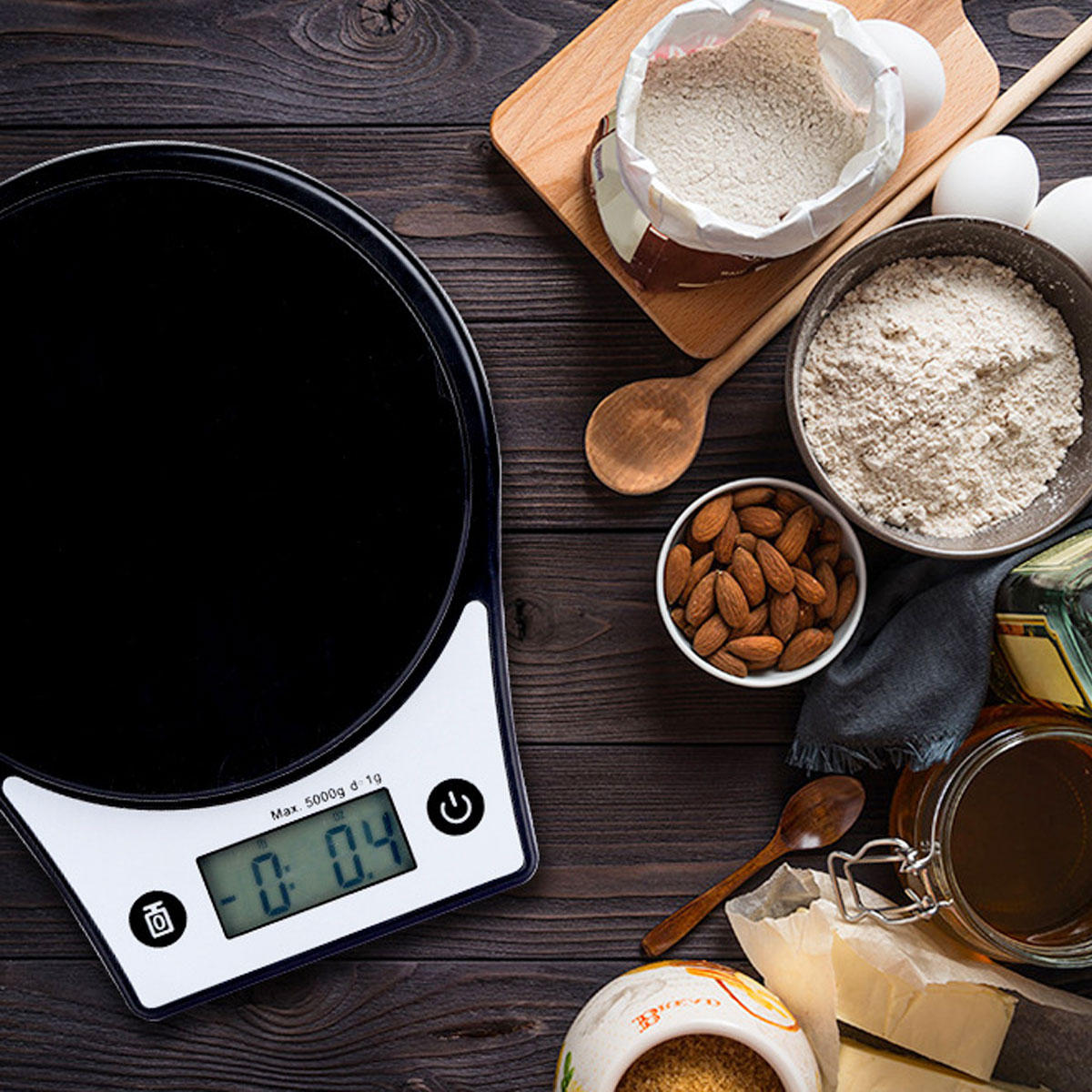 Backlit Precision Electronic Kitchen Scale with Four-Unit Conversion