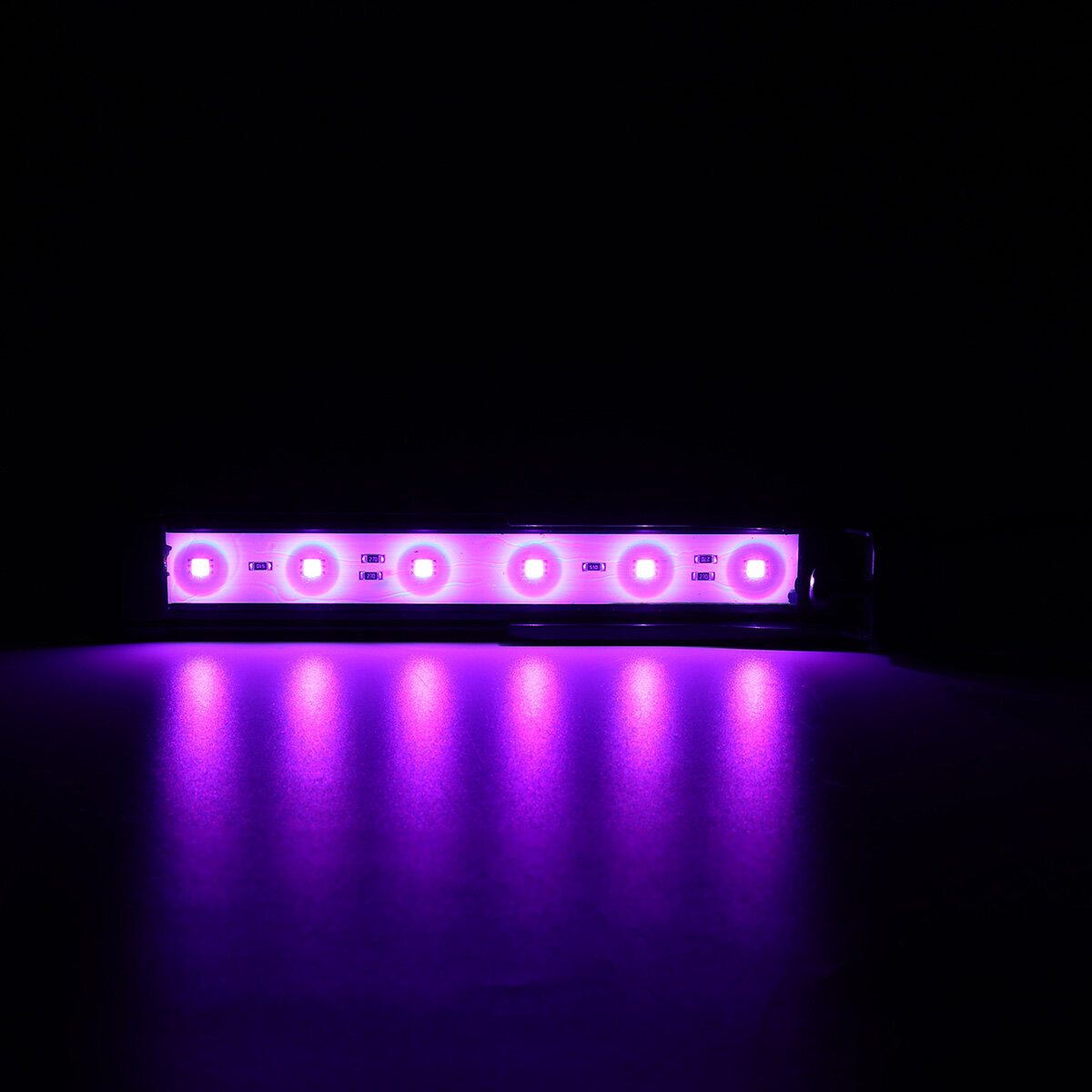 22 cm dimmbares RGBW-LED-Aquarienlicht mit Fernbedienung – Farbwechsel, passend für Aquarien/Fischbehälter