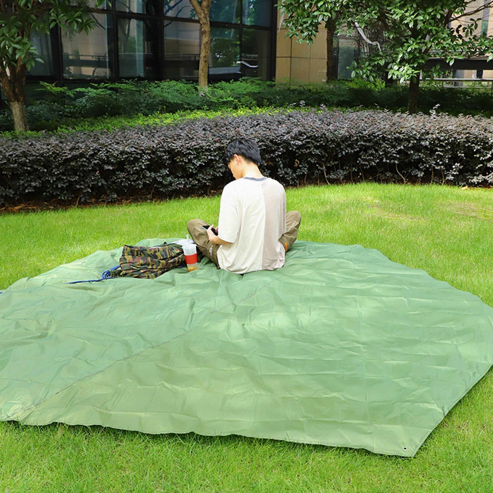 Outdoor Waterproof Camping Tarp: Multifunctional Picnic Mat, Beach Mat, Tent Footprint, Hexagonal Moisture-Proof Pad