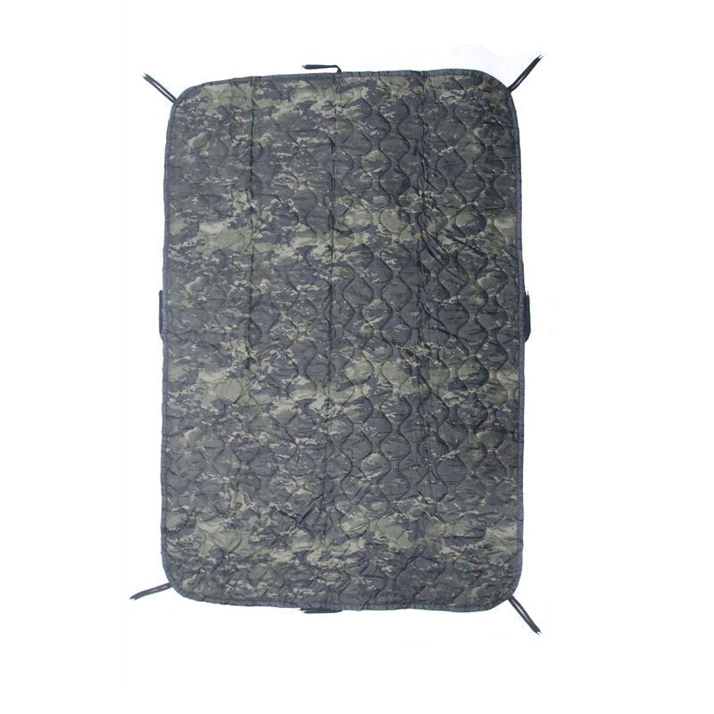 Militärischer taktischer Poncho mit Camouflage-Muster – wasserabweisende Woobie-Steppdecke für Camping, Schießen, Jagen