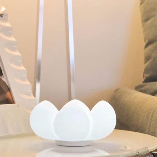 Weiches Silikon-Touch-Sensor-Blumen-LED-Nachtlicht mit Kosmetikaufbewahrung - Kreative Dekorlampe